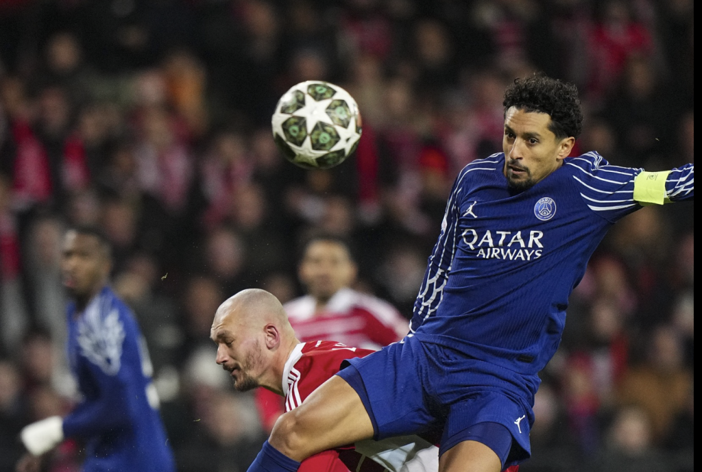 Alt= PSG - Brest; les Parisiens déroulent face à Brest en barrage aller de la Ligue des champions. 