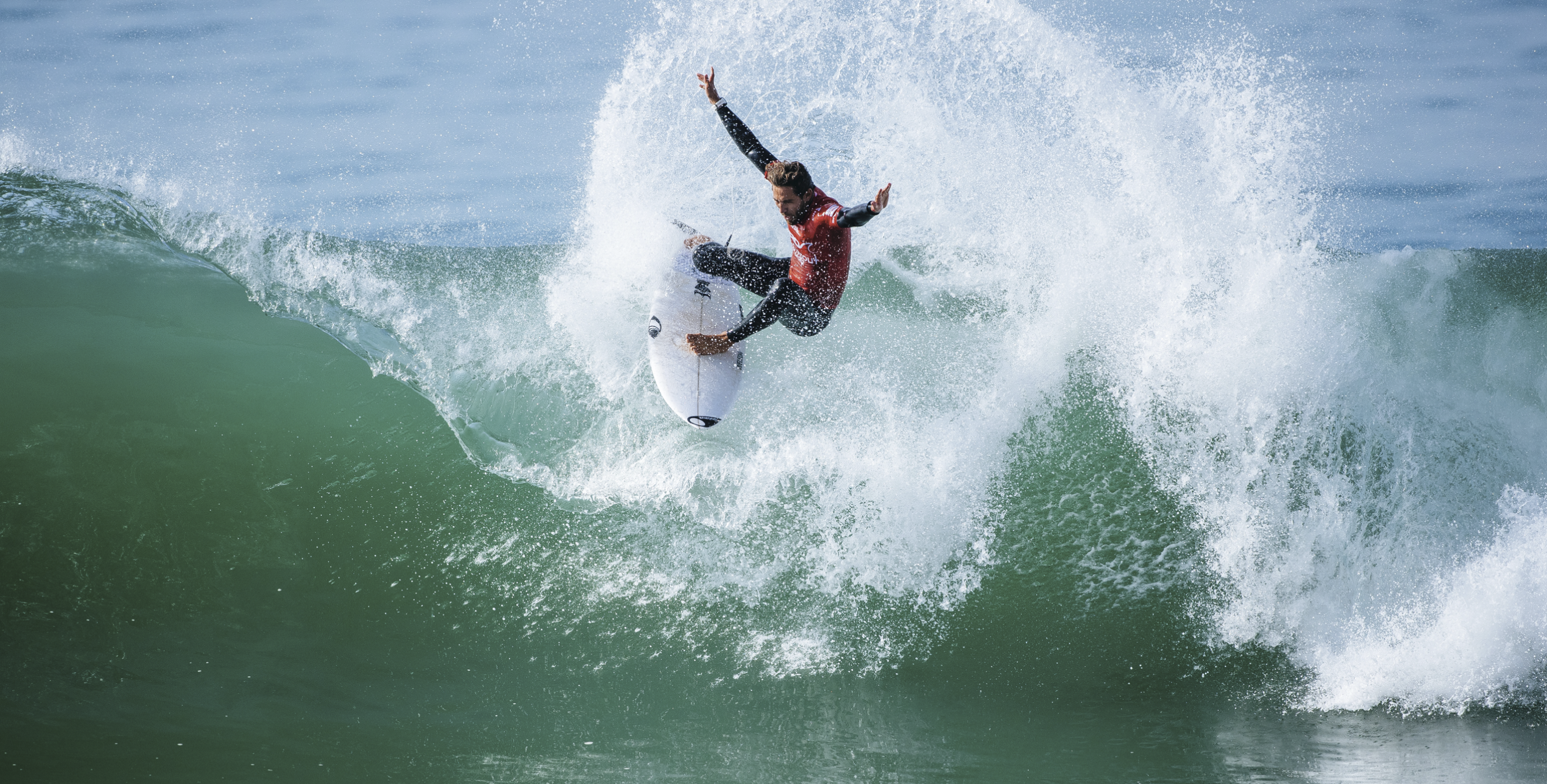 Surf : Jorgann Couzinet triomphe sur le Pro Taghazout Bay QS 3,000.