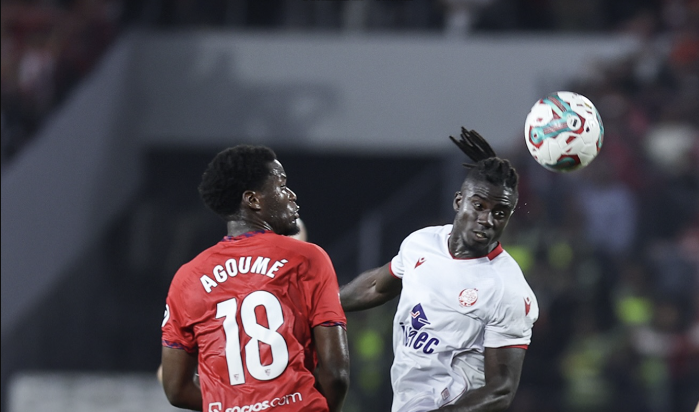 Phase de jeu du match WAC contre FC Séville.