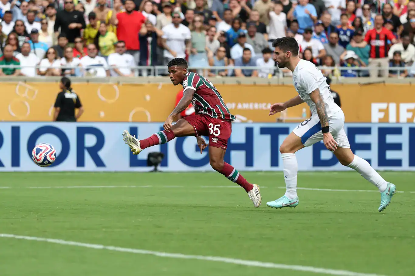Fluminense bat Al Hilal en Coupe du monde des clubs 2025 et file en demi-finale.