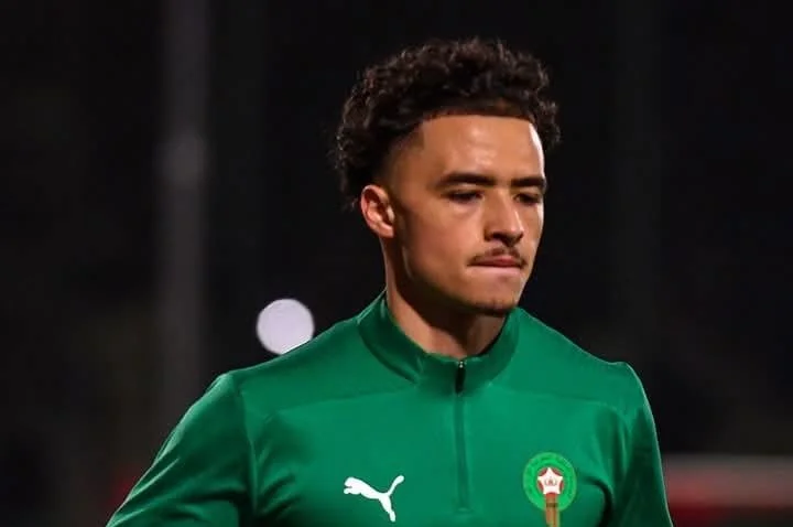 Talbi rejoint Sunderland pour 23 M€, contrat jusqu'en 2030.