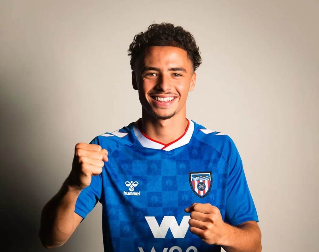 alt= Talbi à Sunderland jusqu'en 2030 pour 23 millions d'euros. 