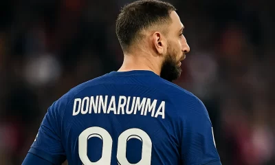 Gianluigi Donnarumma de dos avec le maillot du PSG, numéro 99, lors d’un match au Parc des Princes.