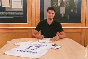 Oussama El Azzouzi rejoint l'AJ Auxerre sous forme de prêt. 
