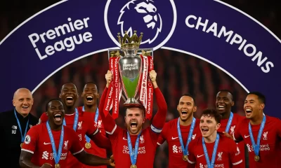 alt= Premier League 2025-2026. Liverpool entame la défense de son titre ce vendredi face à Bernmouth.