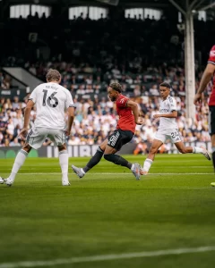 alt= Manchester United accroché par Fulham