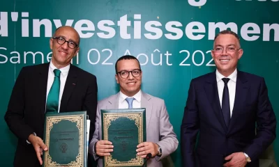 Jouad Ziyat, les représentants de Marsa Maroc et Fouzi Lekjaa, président de la FRMF, lors de la signature de la convention d’investissement avec le Raja, en présence de Fouzi Lekjaa.