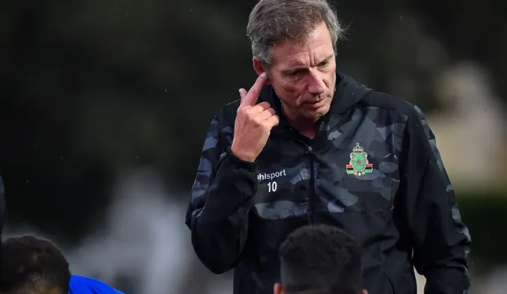 alt= Alexander Santos avant AS FAR Mamelodi Sundowns : « Nous connaissons la force des Sud-Africains »