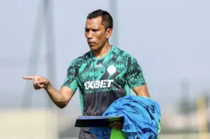 alt= Davids Fadlu nouvel entraîneur du Raja