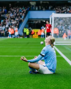 alt= City domine United dans le derby de Manchester