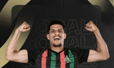 alt= Youssef El Fahli célèbre son but lors du classico WAC – AS FAR en Botola Pro au Complexe Mohammed V.