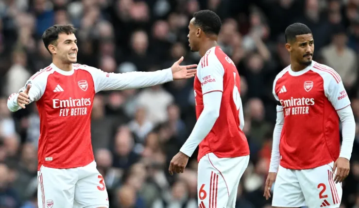 alt= Arsenal double Liverpool