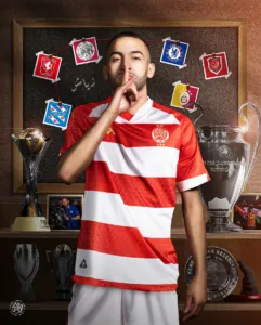 alt= Hakim Ziyech signe au Wydad