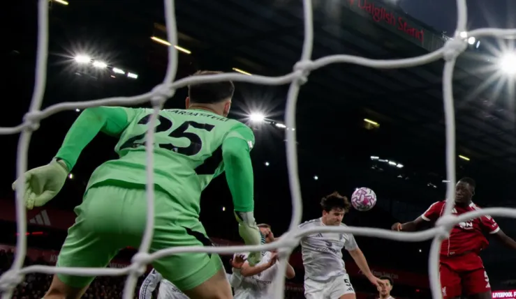 alt= Manchester United calme Anfield