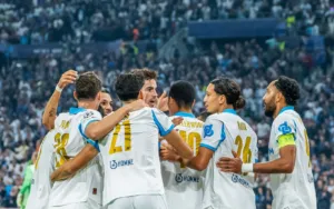 alt= L'OM terrasse Metz 3-0