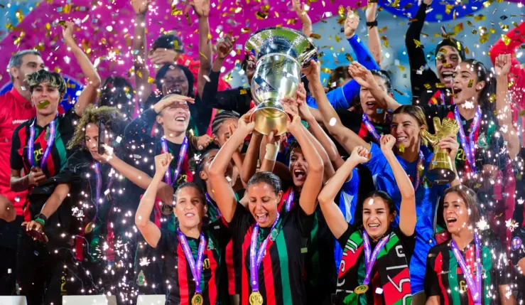 alt= AS FAR sacré champion d’Afrique