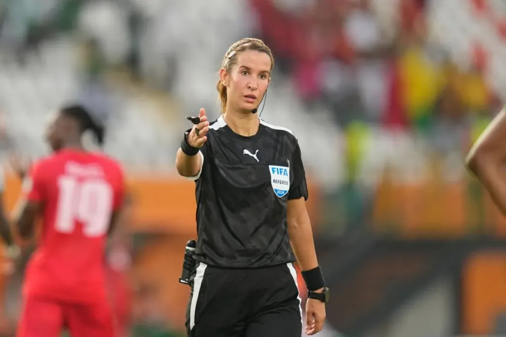 alt= Bouchra Karboubi annonce sa retraite
