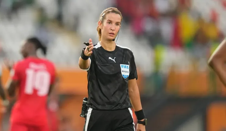 alt= Bouchra Karboubi annonce sa retraite