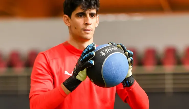 alt= Yassine Bounou a été noté 8,7 par Sofascore : la meilleure note du match Maroc-Paraguay.