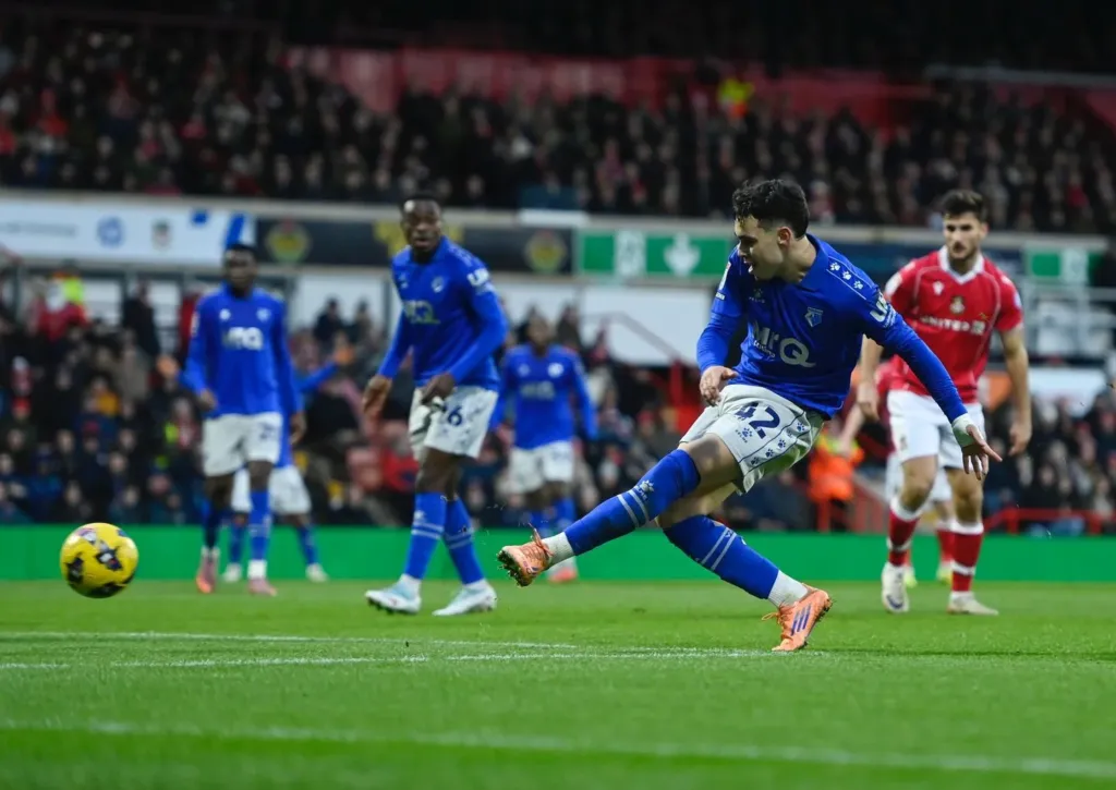 alt= Maamma passeur et buteur avec Watford