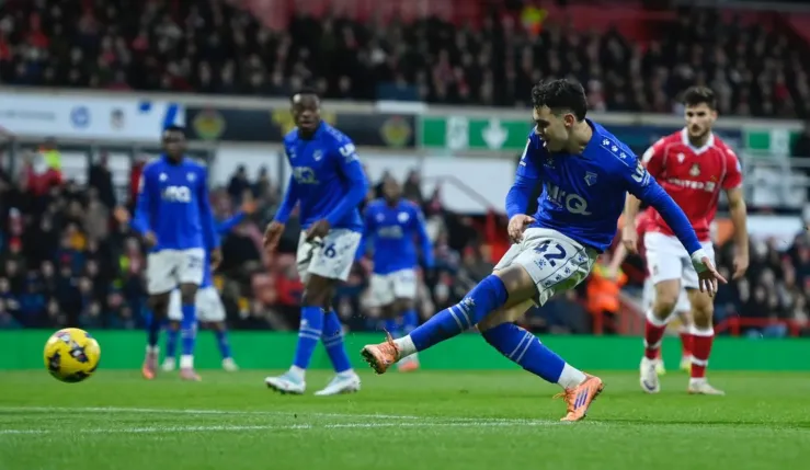 alt= Maamma passeur et buteur avec Watford