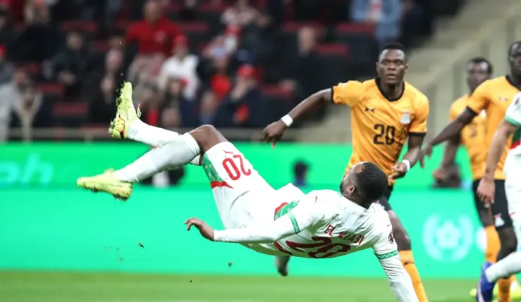 alt= Ayoub El Kaabi spécialiste des retournés acrobatiques