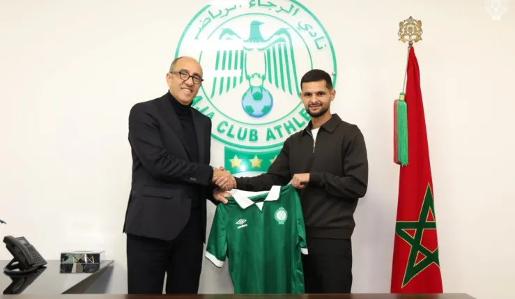 alt= Le Raja recrute Amine Khammas