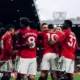 alt= Manchester United bat Liverpool