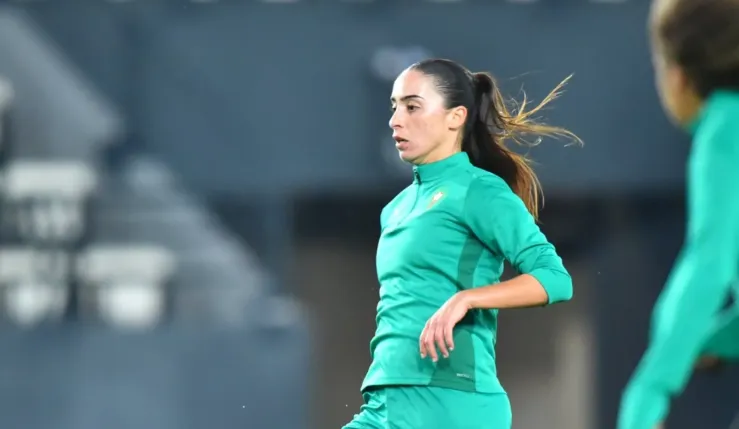 ALT= Anissa Lahmari sous le maillot des Lionnes de l'Atlas