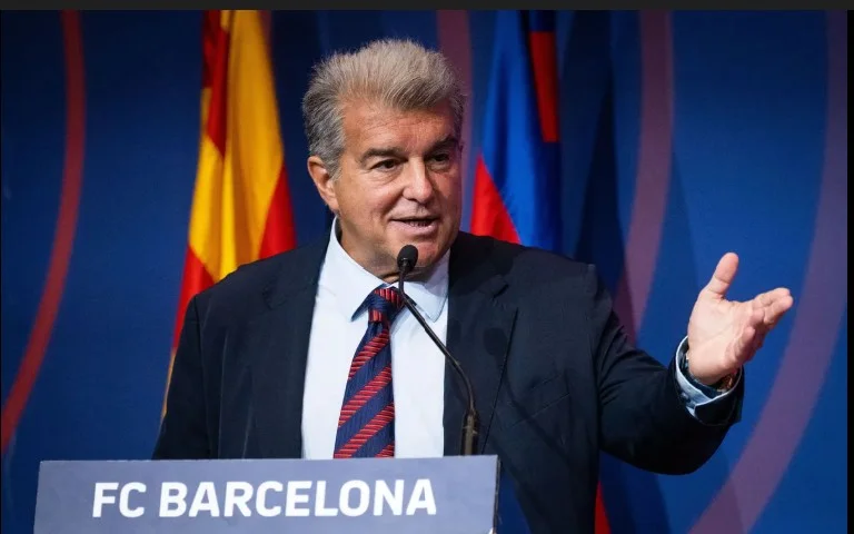 alt= Le Barça entre en campagne Laporta démissionne