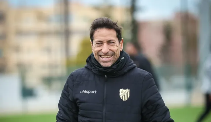 alt= Botola Pablo Franco MAS