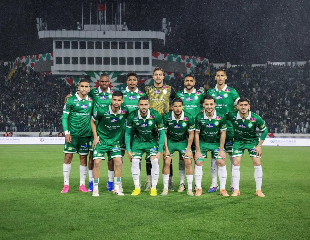 alt= Composition Raja face au FUS Rabat