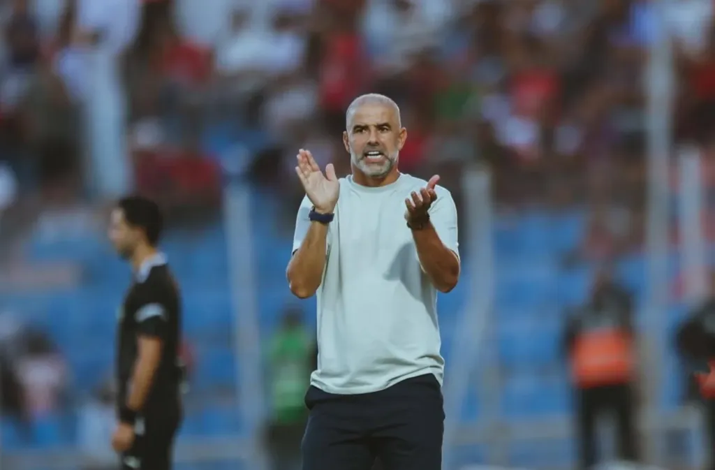 Alt= Abdelouahed Zamrat quitte son poste d'entraîneur de l'Ittihad Touarga.