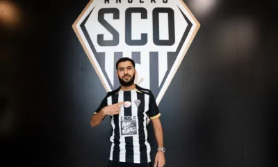 ALT= Amine Sbaï sous le maillot de SCO Angers.