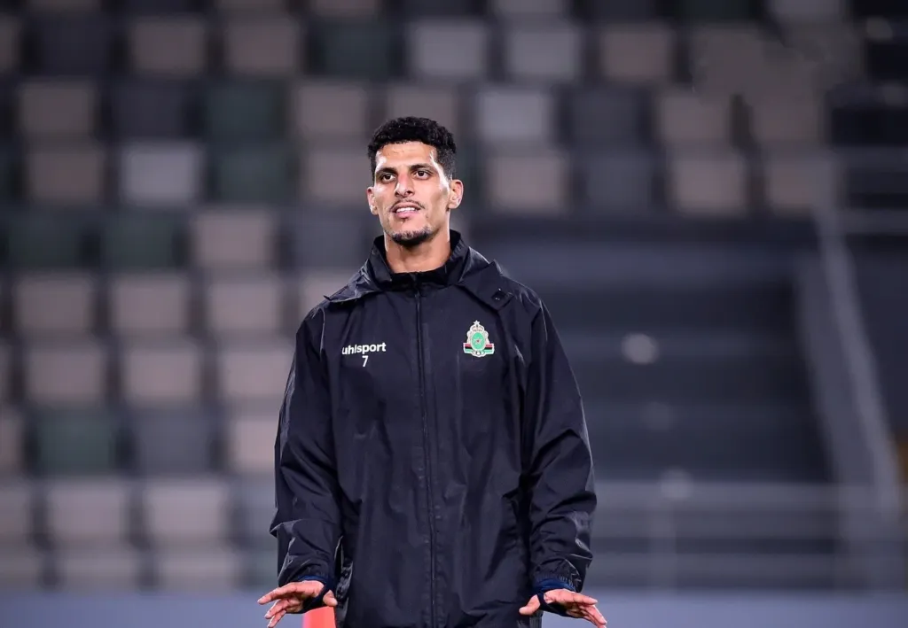 alt= Youssef El Fahli, attaquant de l'AS FAR.