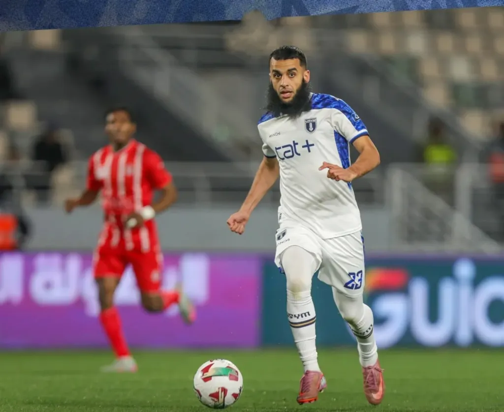 alt= Phase de jeu de la rencontre ayant opposée le FUS te l'USYM à l'occasion de la 15e journée de la Botola Pro D1. 
