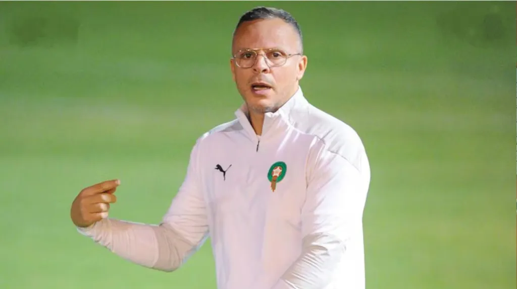 ALT= Mohamed Ouahbi est nommé nouvel entraîneur des Lions de l'Atlas. Il succède à Walid Regragui.