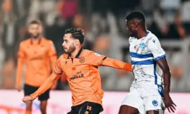 Alt= Phase de jeu de la rencontre la RS Berkane- Al Hilal SC.