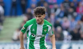 alt= Ezzalzouli élu meilleur joueur du Betis de mois de mars.