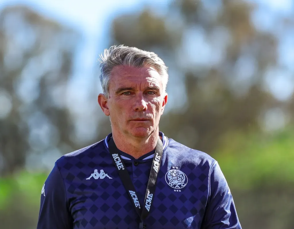 alt= Carteron frustré après le nul face au KACM.