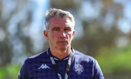 alt= Carteron frustré après le nul face au KACM.