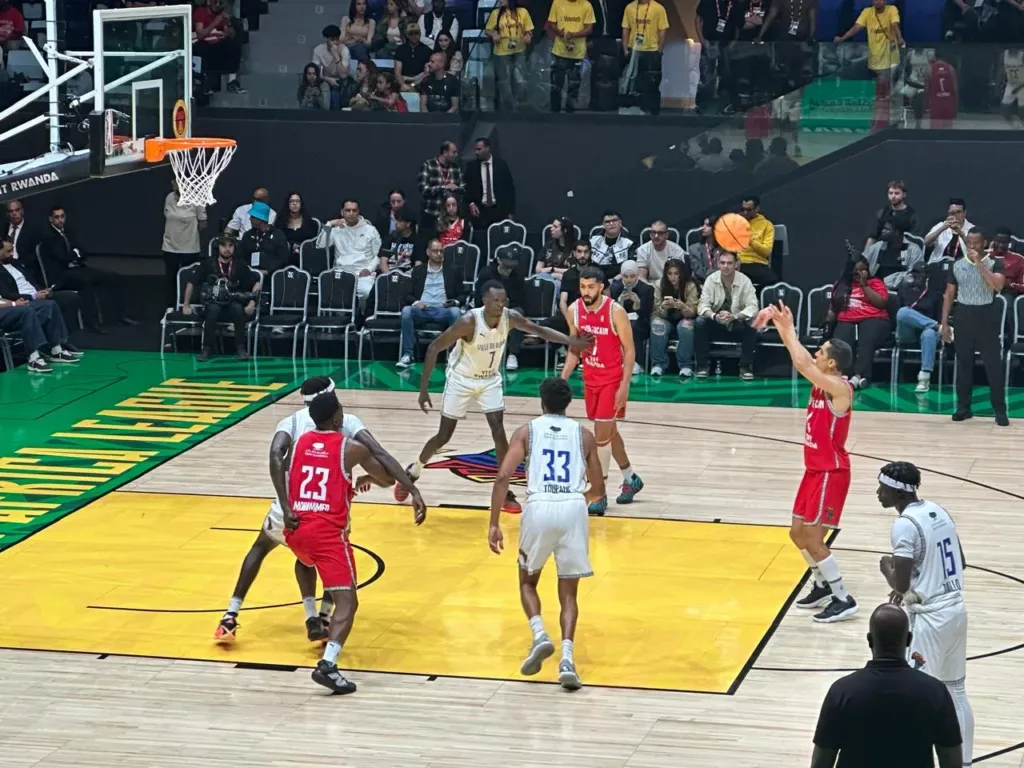 ALT= BAL le Club Africain domine l'ASC Ville de Dakar (85 - 79)