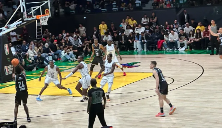 Alt= Basketball Africa League le FUS Rabat domine les JCA Kings.