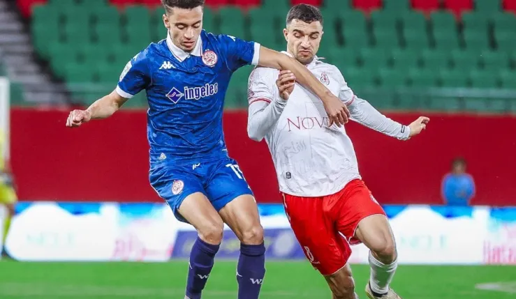 Alt= Phase de jeu de la rencontre FUS - WAC comptant pour la 10e journée de la Botola.