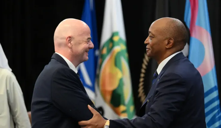 alt= La CAF soutien Gianni Infantino