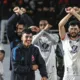 alt= Les joueurs de l'OCS célébrant leur victoire sur l'Union sportive Yaacoub Mansour.