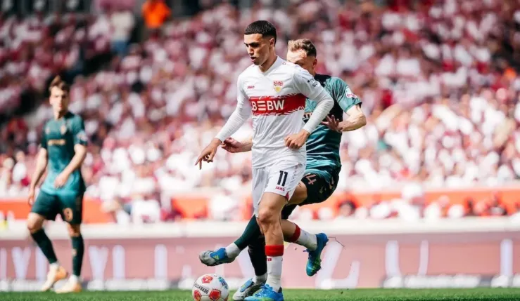 alt= Bilal El Khannouss signe définitivement à Stuttgart