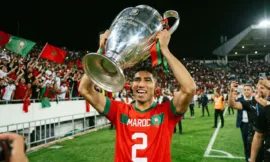 alt= Achraf Hakimi remporte sa troisième Ligue des champions UEFA.