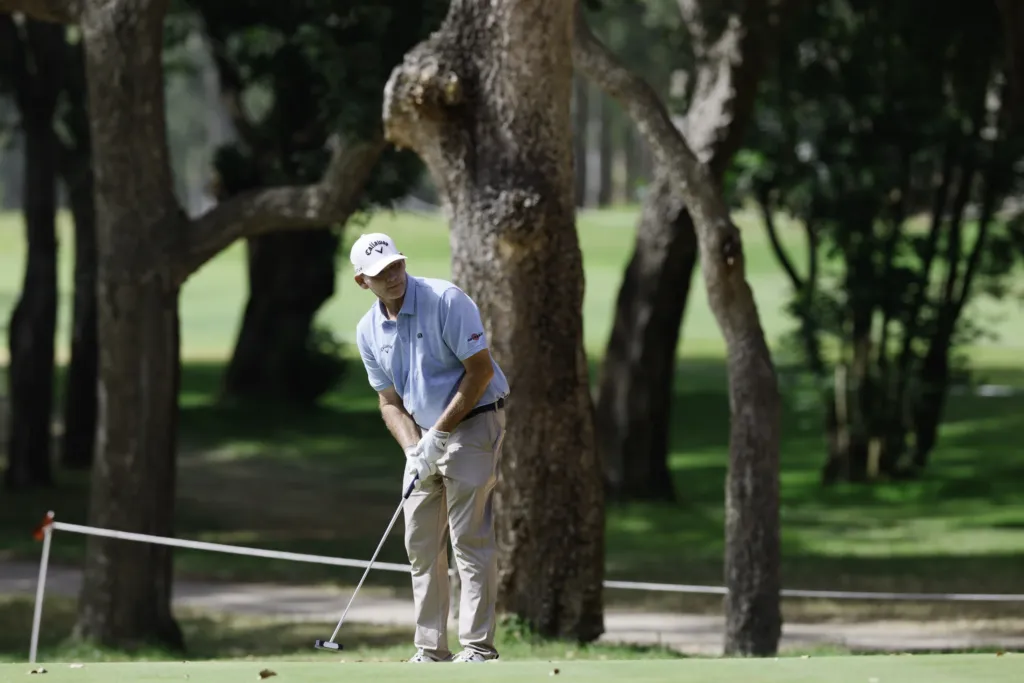 alt= Trophée Hassan II de golf Tommy Gainey vire en tête