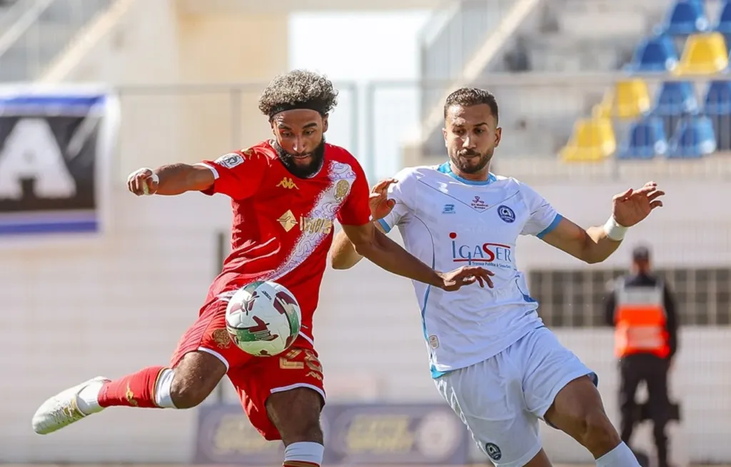 alt= Botola Pro D1 la RCAZ enfonce le WAC.